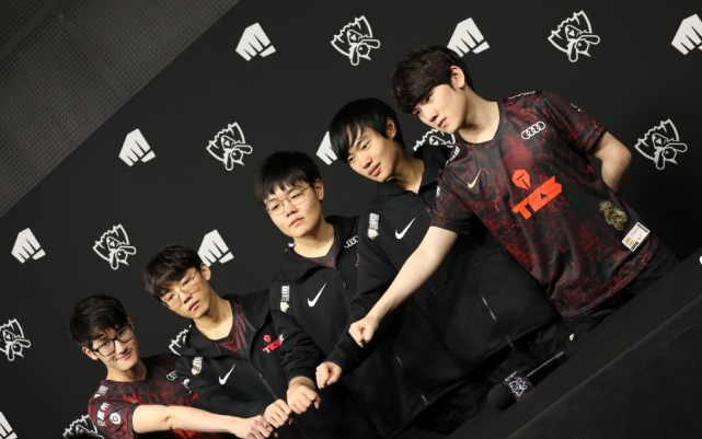 能在湿热或 能在湿热或